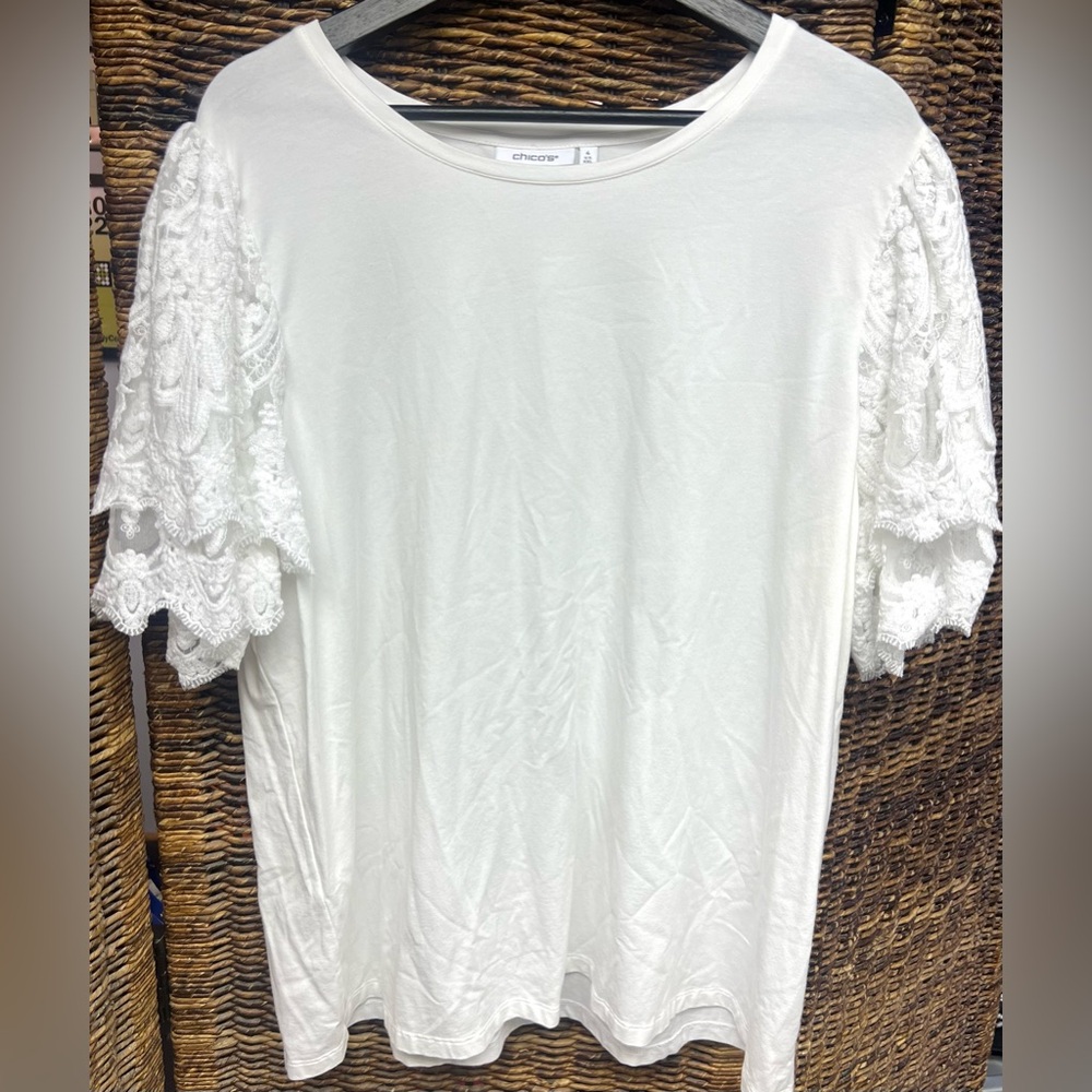 Chico’s- White Womens Size:4-XXL, Lace Sleeves- Small. pink dot front‎ of shirt